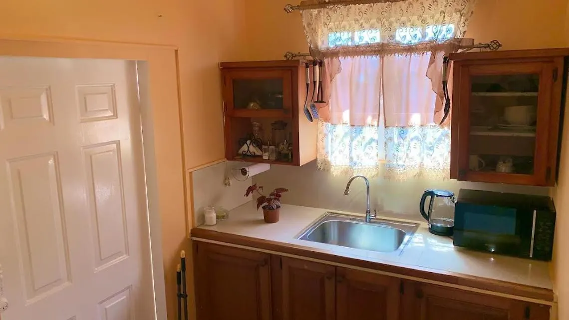 Πανσιόν K&L Private Room Suites Arima