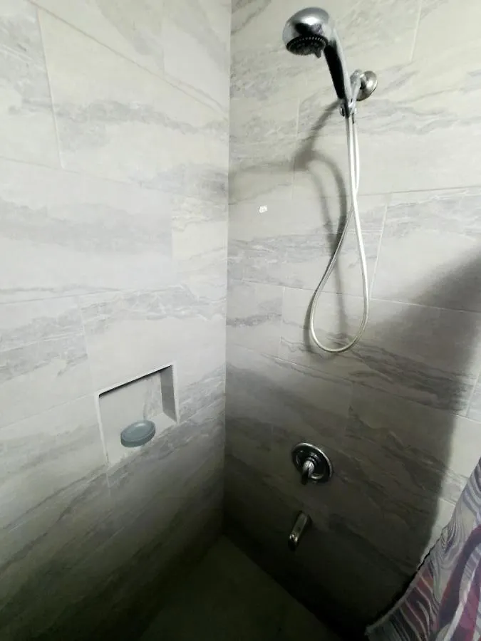 Penzion K&L Private Room Suites Arima